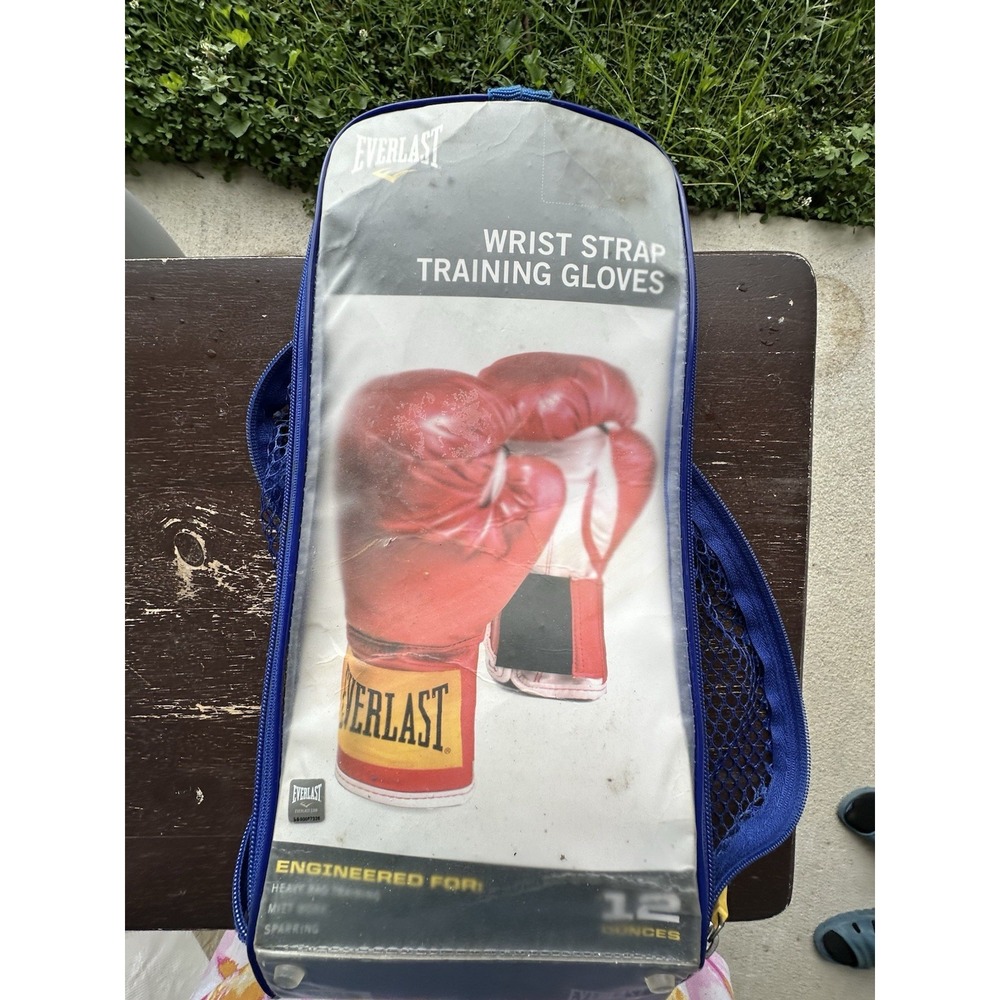 Everlast‎ boxing gloves 12oz Wrist strap Training Gloves red Model 2912R
